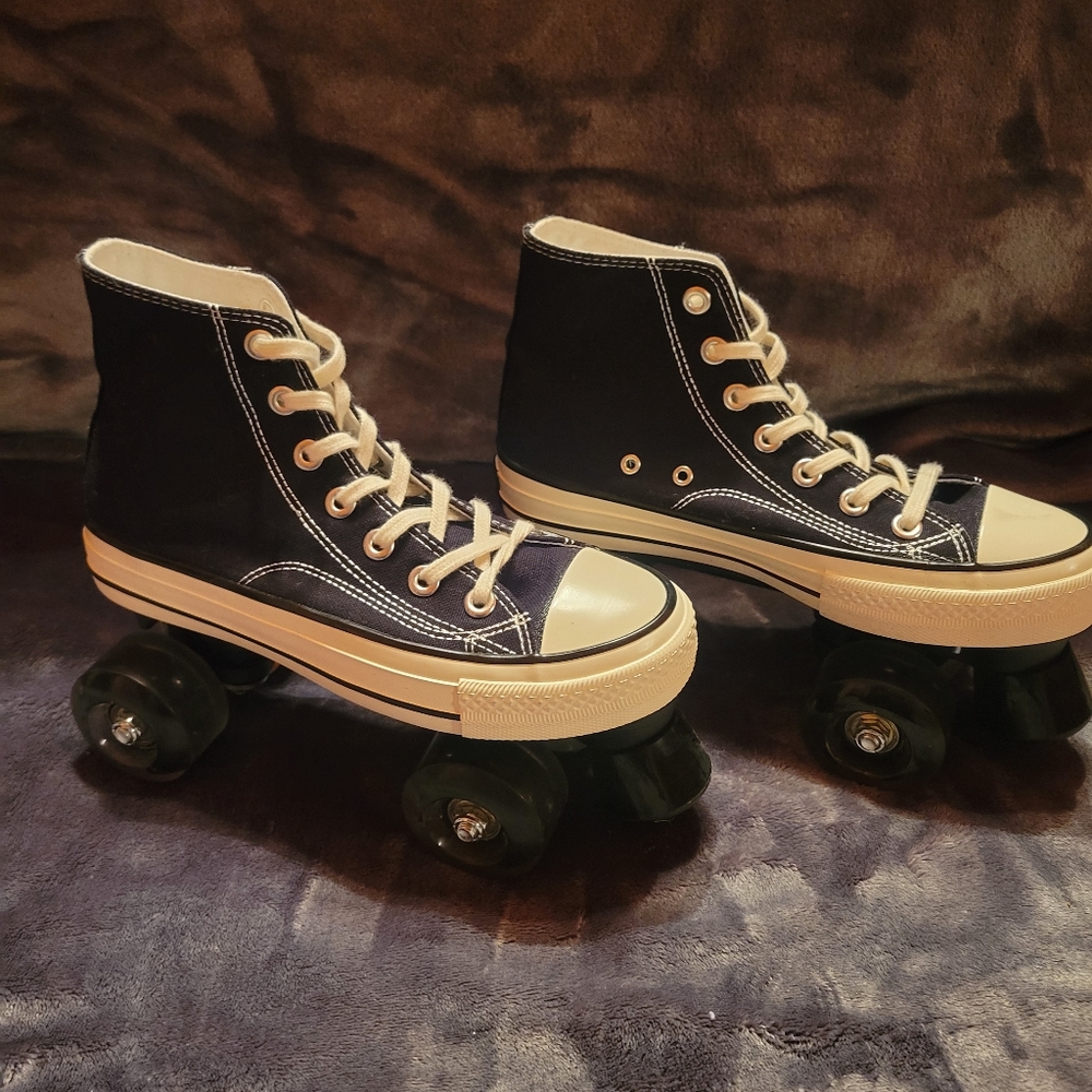 Womens black Even Star Roller Skates with light up wheels